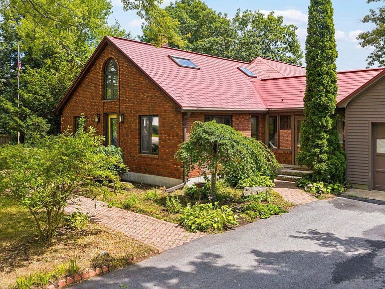 97 Penacook Street photo 5