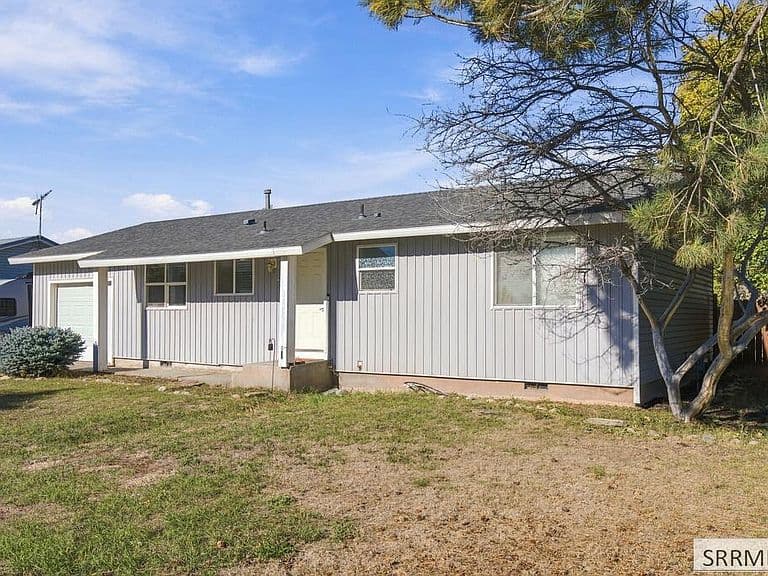 395 N Ladino Dr photo 3