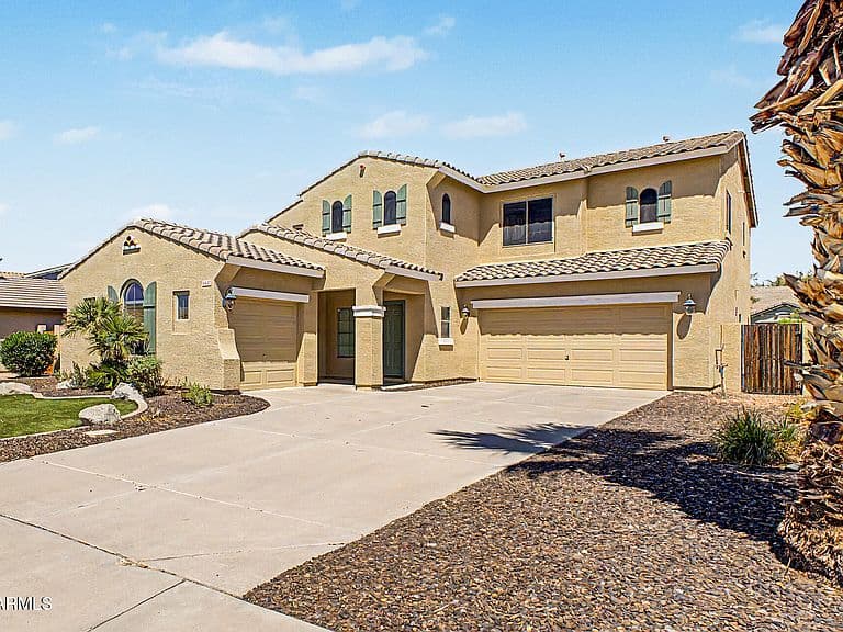 6657 S GARNET Way photo 1