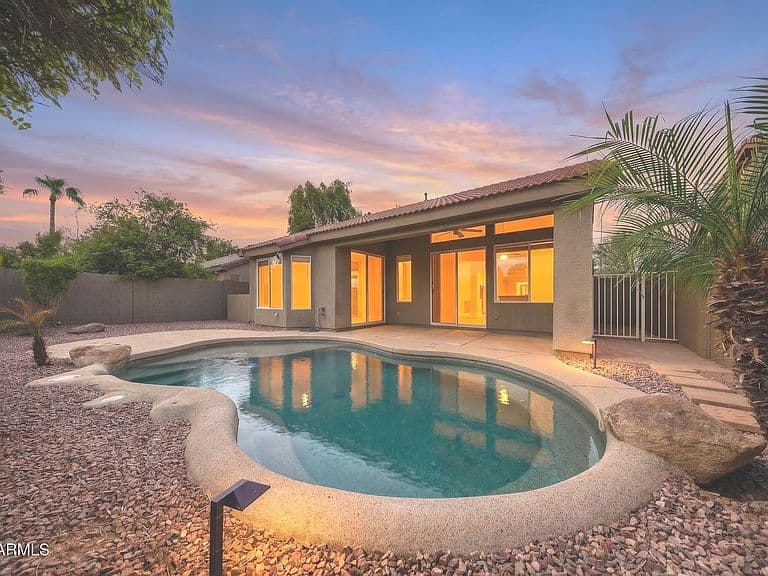 1451 W ARMSTRONG Way photo 1