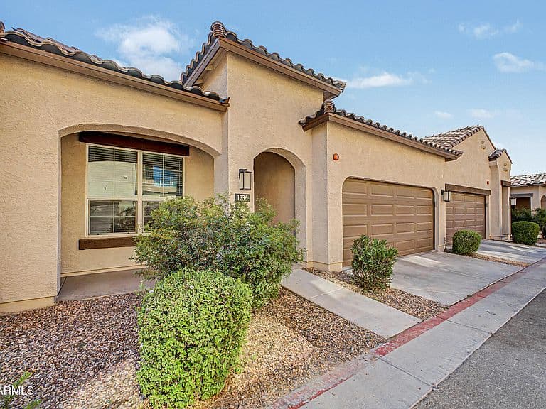 1255 N ARIZONA Avenue #1236 photo 3