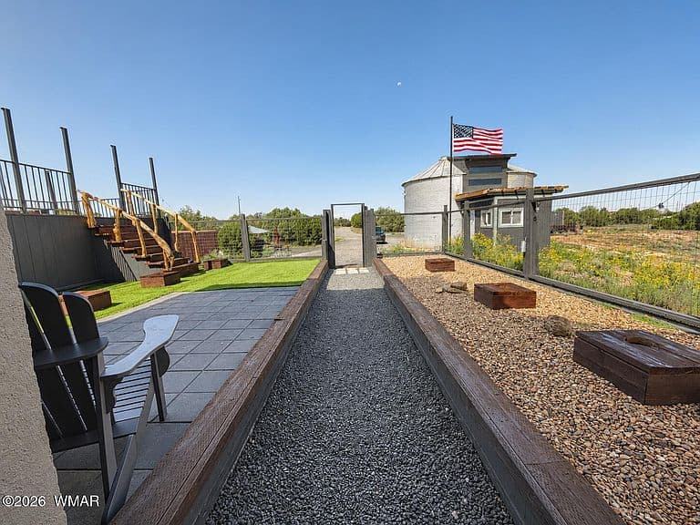 2083 Weber Way photo 4