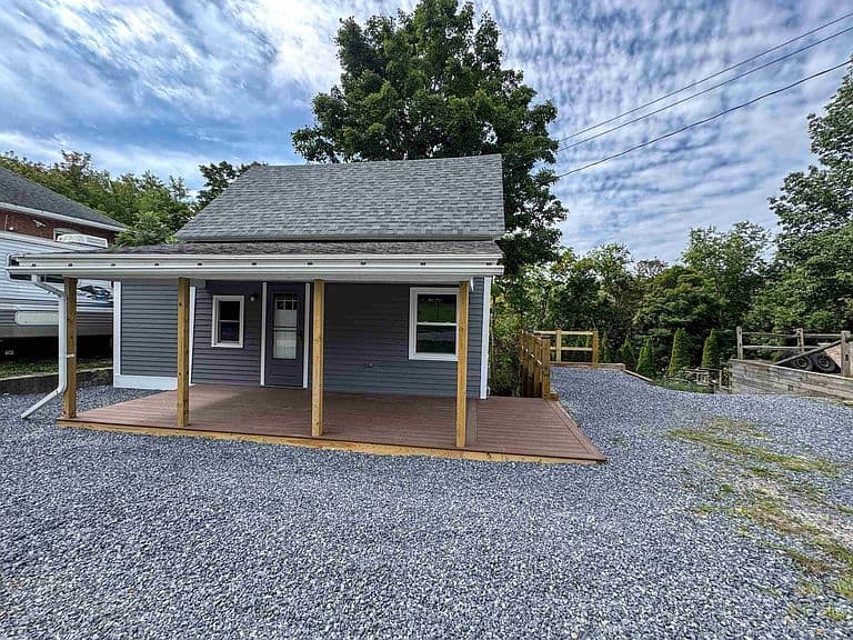 301 Beech Street photo 2
