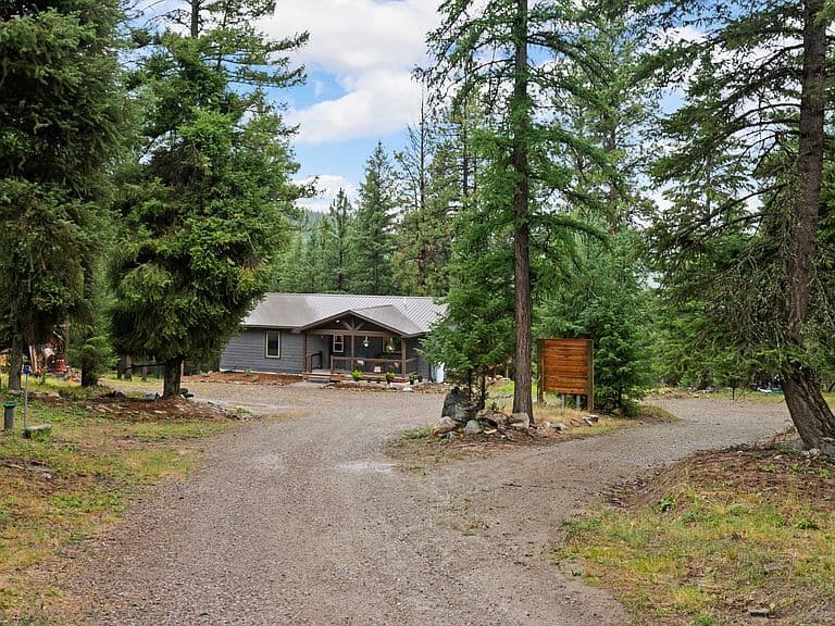 220 Highland Meadow Rd photo 2