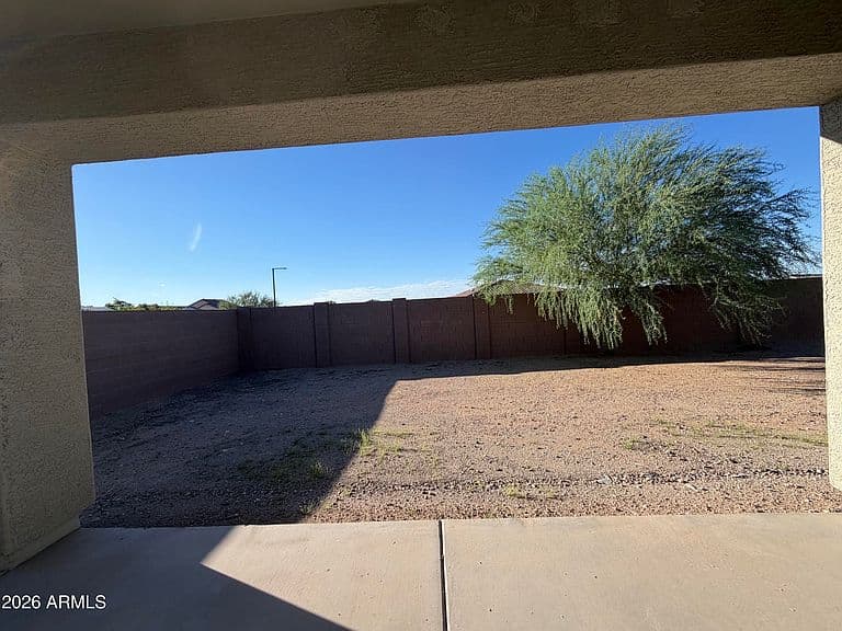 21129 W CAMBRIDGE Avenue photo 3