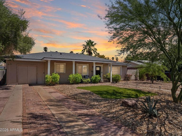 404 E PALM Street photo 2