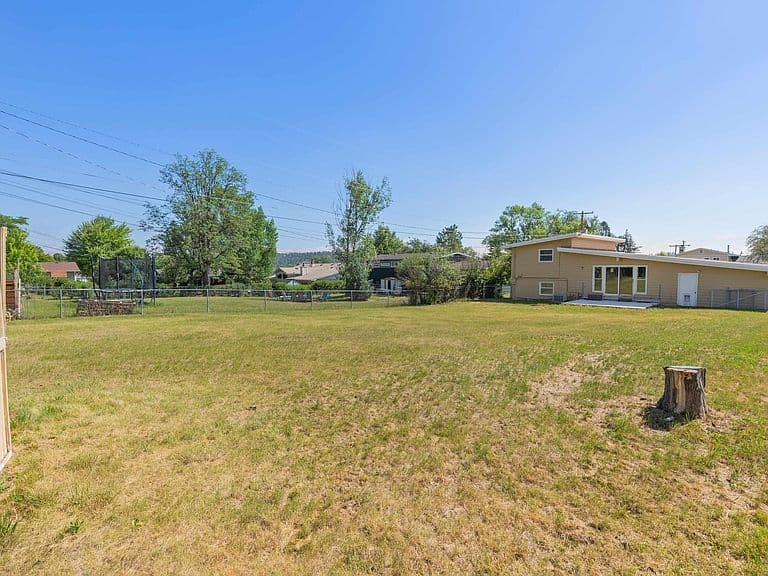121 Pinedale Dr photo 4