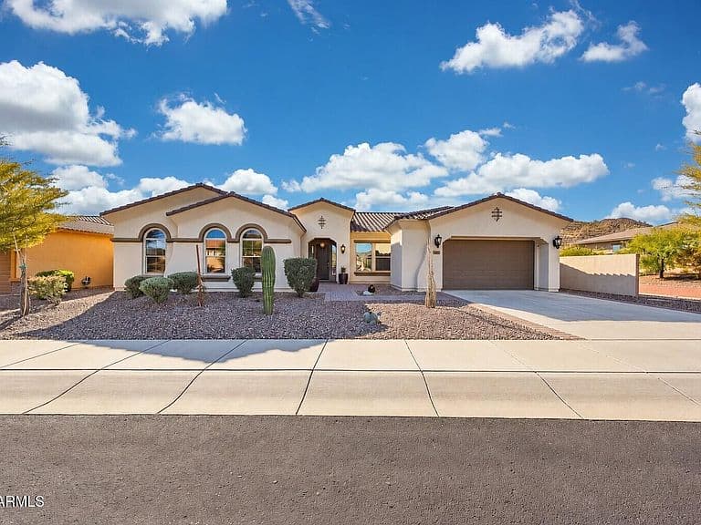 12008 S 181ST Drive photo 2