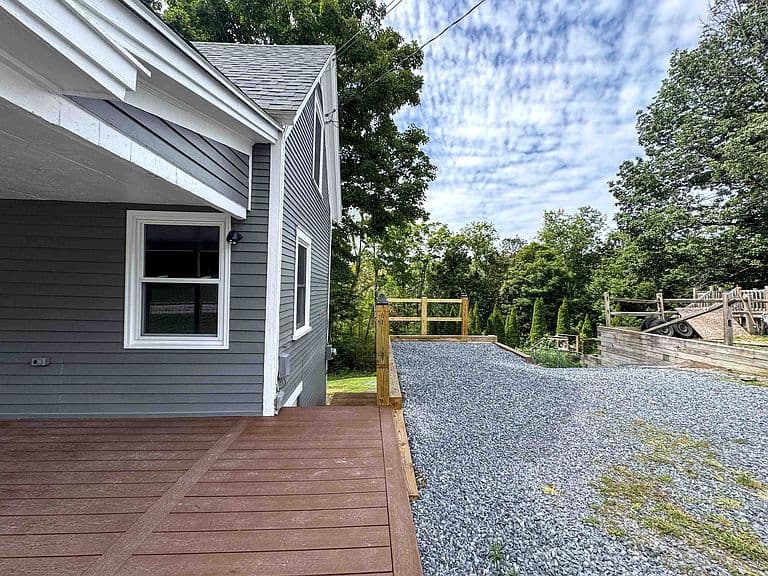301 Beech Street photo 4