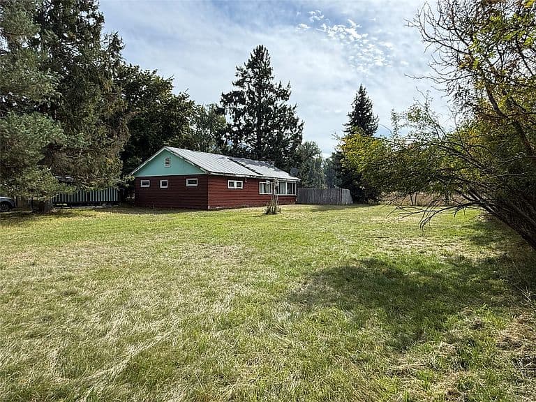 276 Dolphin Way photo 1