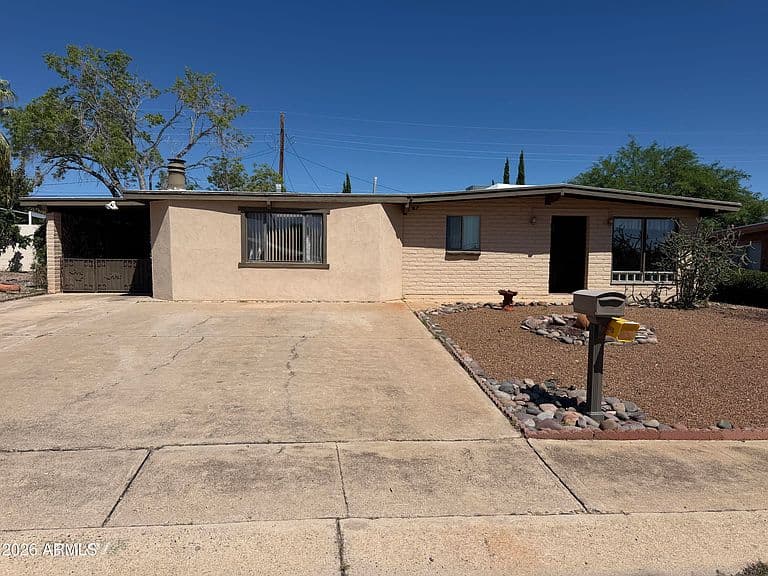 3001 QUAIL RUN Drive photo 2
