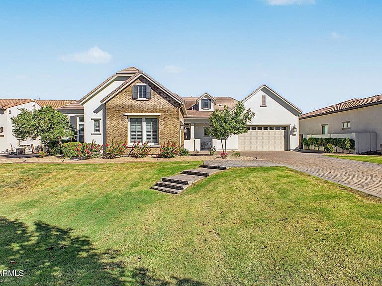 3316 E INDIGO BAY Court photo 1