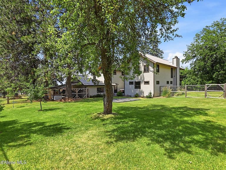 1542 Peninsula Rd photo 3