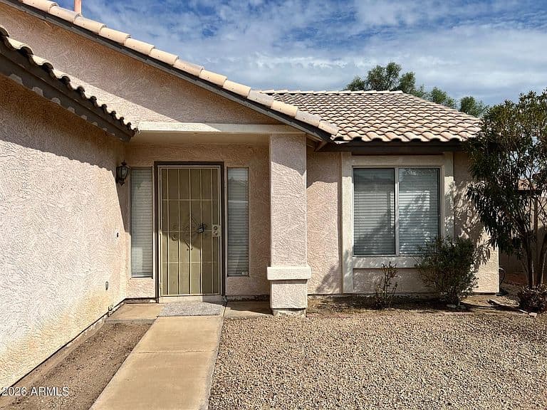 11231 W GOLDEN Lane photo 3