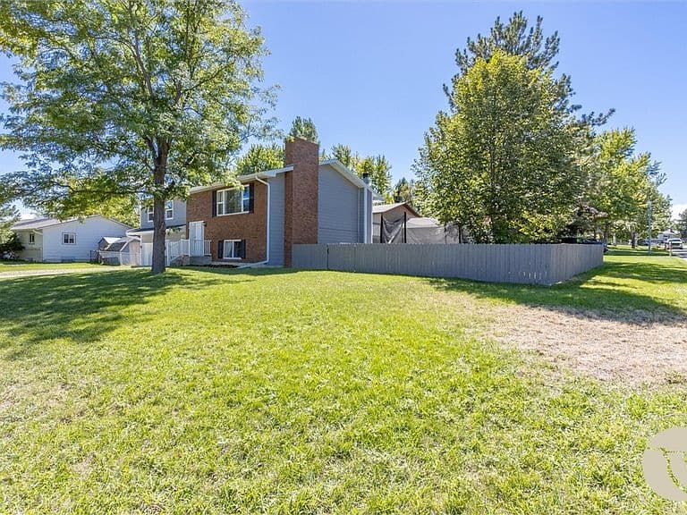 1170 Toole Ct photo 3