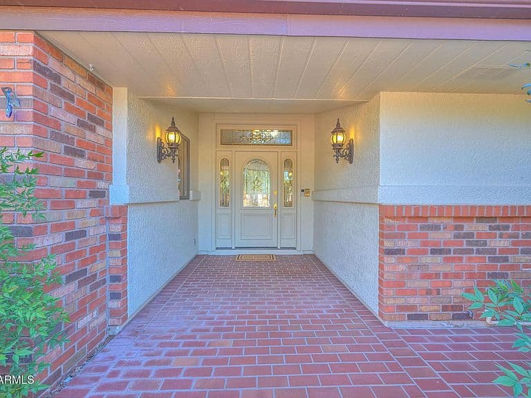 2721 Brewer Dr photo 4