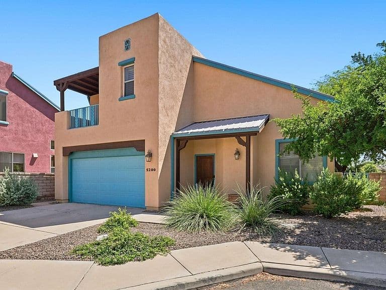 5200 E Calle Vista De Colores photo 1