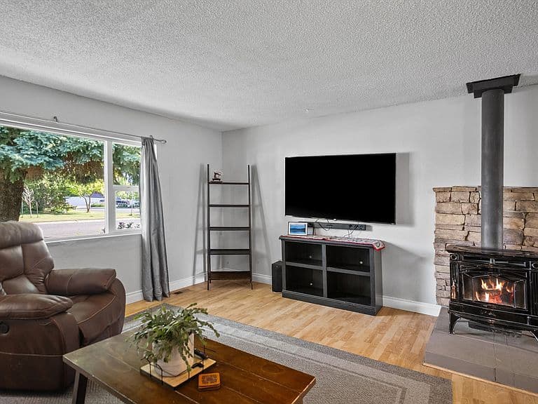 1497 Otter Rd photo 5