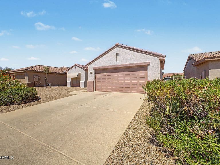 16446 W ROCK SPRINGS Lane photo 3