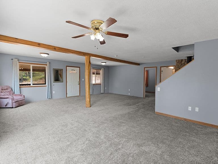 369 Cedar Ln photo 5