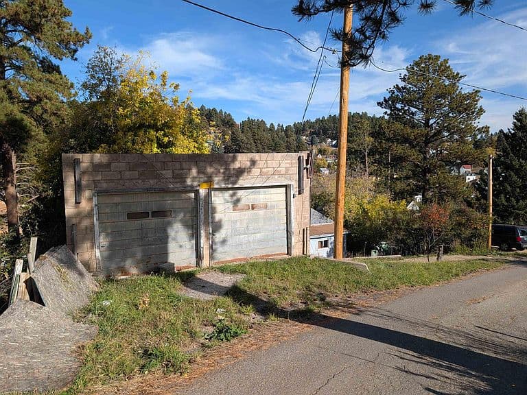 817 Highland Ave photo 4