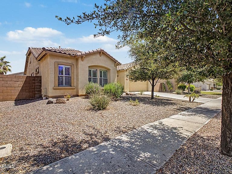 2922 E ELEANA Lane photo 4