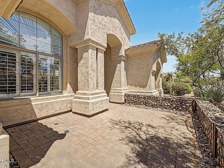 6034 E ANDERSON Drive photo 4