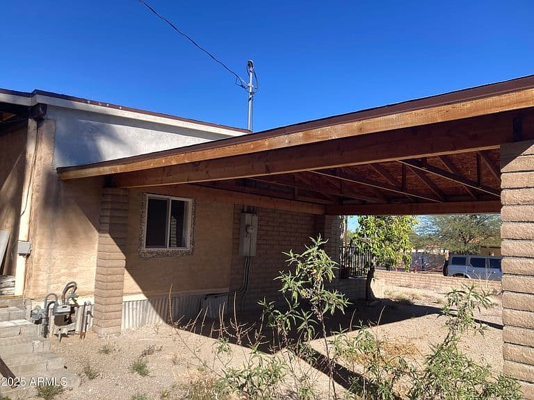1245 N THOMPSON Avenue photo 3