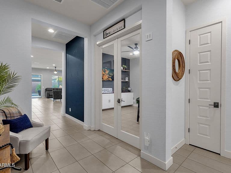 7444 W SPUR Drive photo 5