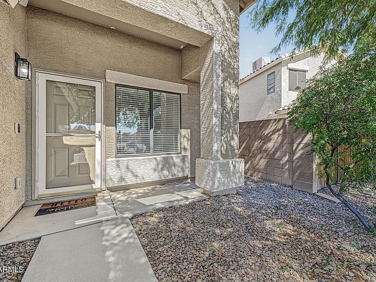 2154 E WILLIAMS Drive photo 3