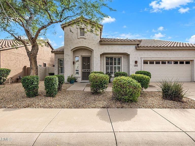 4837 E ANNETTE Drive photo 2