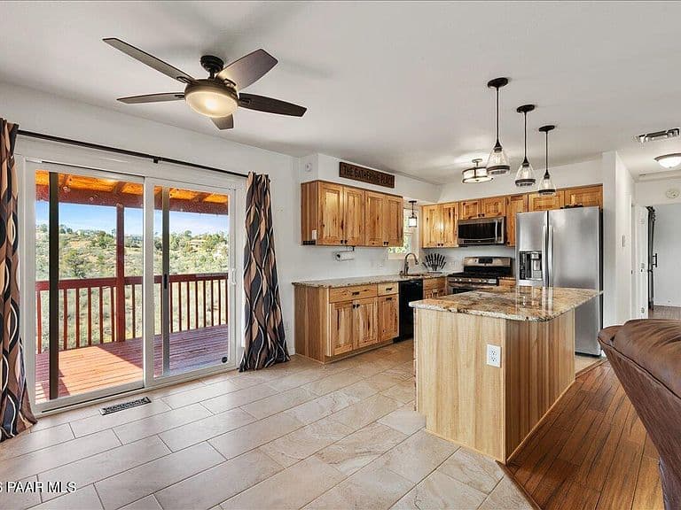 2250 Alta Vista Pl photo 5