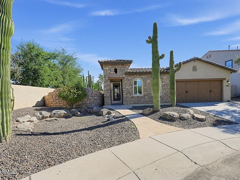 3551 E LYNX Place photo 2