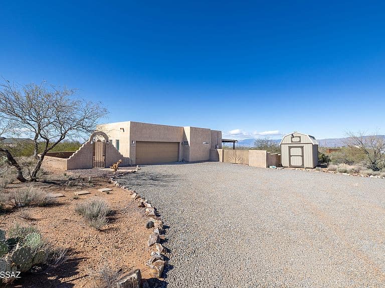 3081 E Wiley Ln photo 1