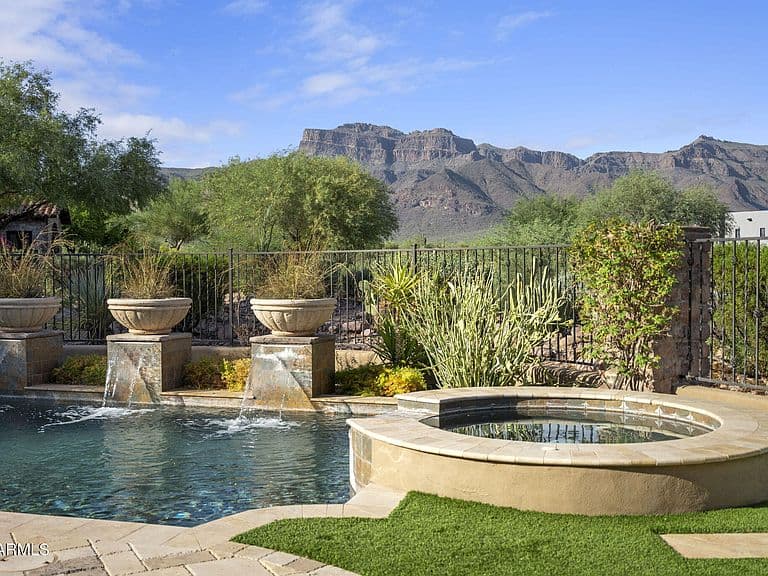 2499 S Pinyon Village Drive #25 photo 1