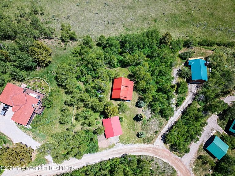 150 Chokecherry Dr photo 3