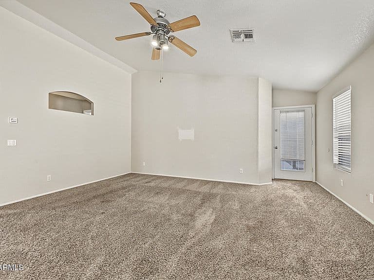 1330 E VERNOA Street photo 5