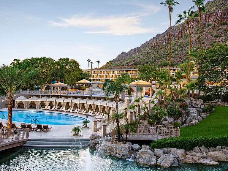 6000 E Camelback Rd #7707 photo 2