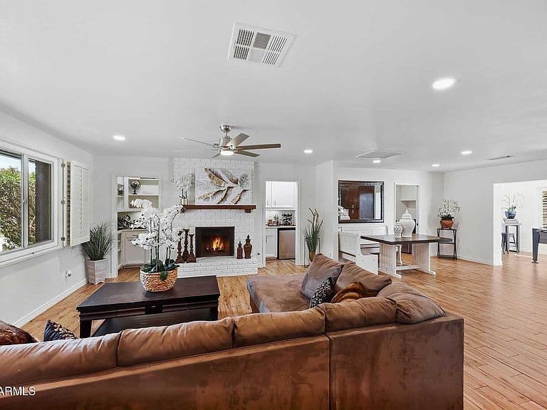 8238 E VISTA Drive photo 5