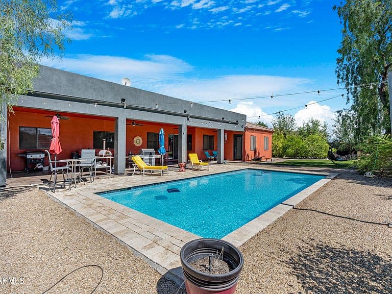 661 W RHEA Road photo 3