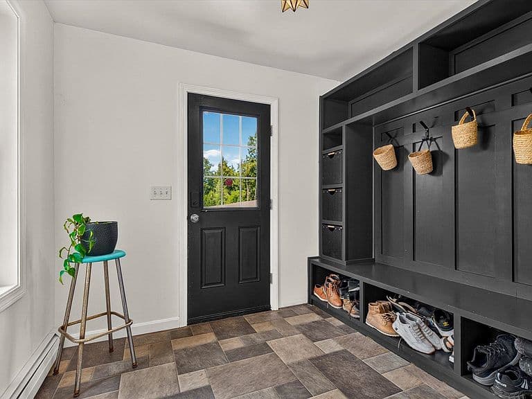 405 Shaker Hill Road photo 2