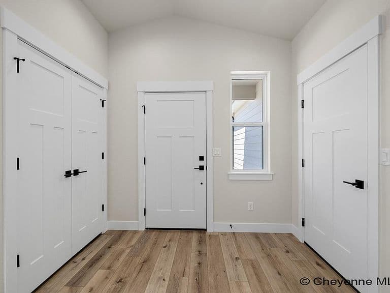 4051 Saddleback Ln photo 5
