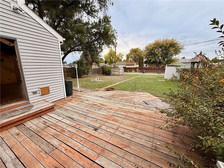 1708 Clark Ave photo 3