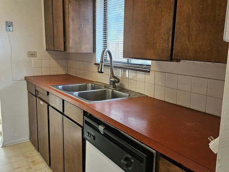 2707 W Madison Ave photo 5