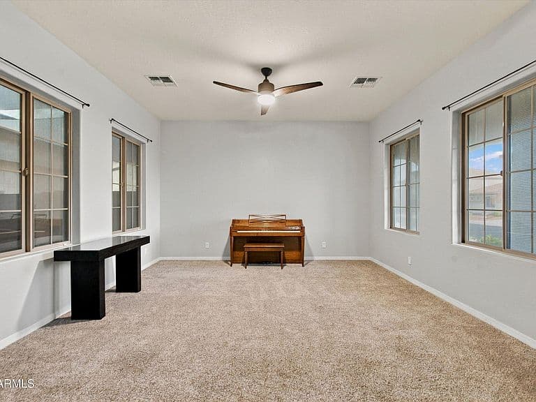 16786 W JACKSON Street photo 4