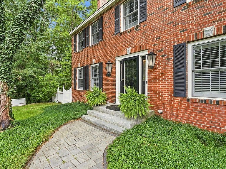 9 Rosewell Road photo 5
