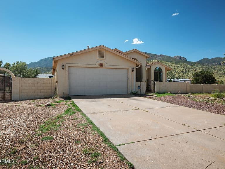 4860 E FRANKLIN Place photo 3