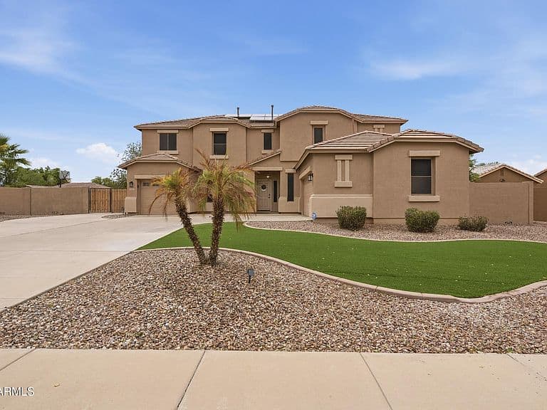 8357 W SAN MIGUEL Avenue photo 1