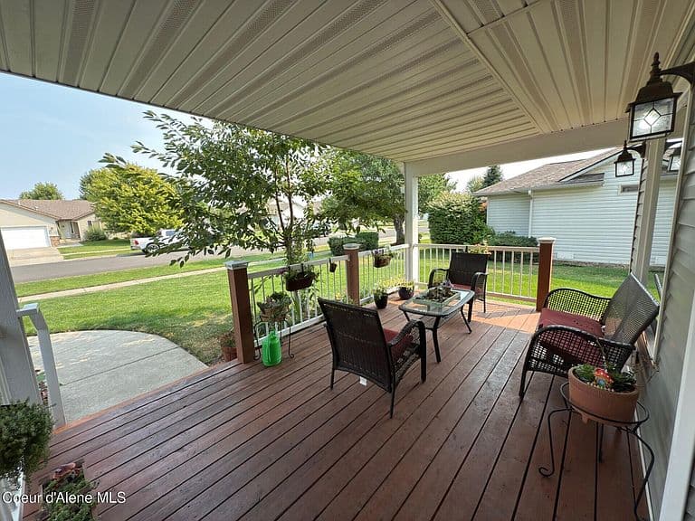 2474 W Berkley Ln photo 4