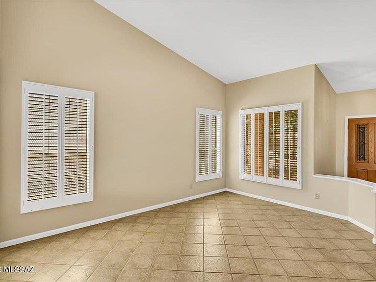37197 S Canyon View Dr photo 4